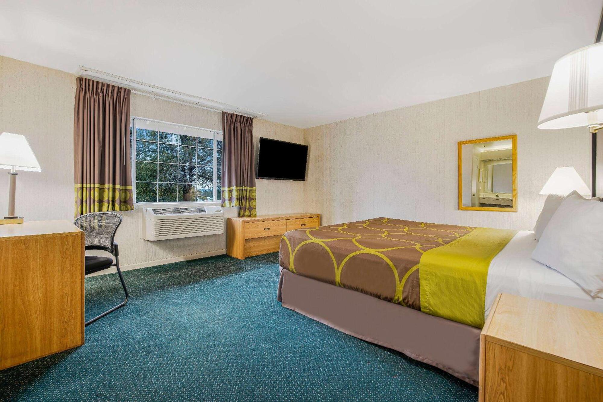 Hotel Super 8 By Wyndham Auburn Exterior foto